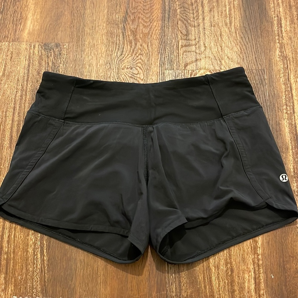 Lululemon speed up 2.5” Size 4